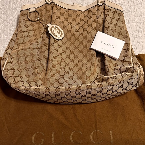 GUCCI Sukey Large GG Canvas Tote Bag - Picture 1 of 13